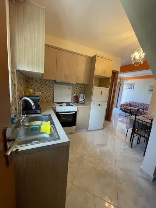 Eirini House Apartment Leonidio Exterior photo
